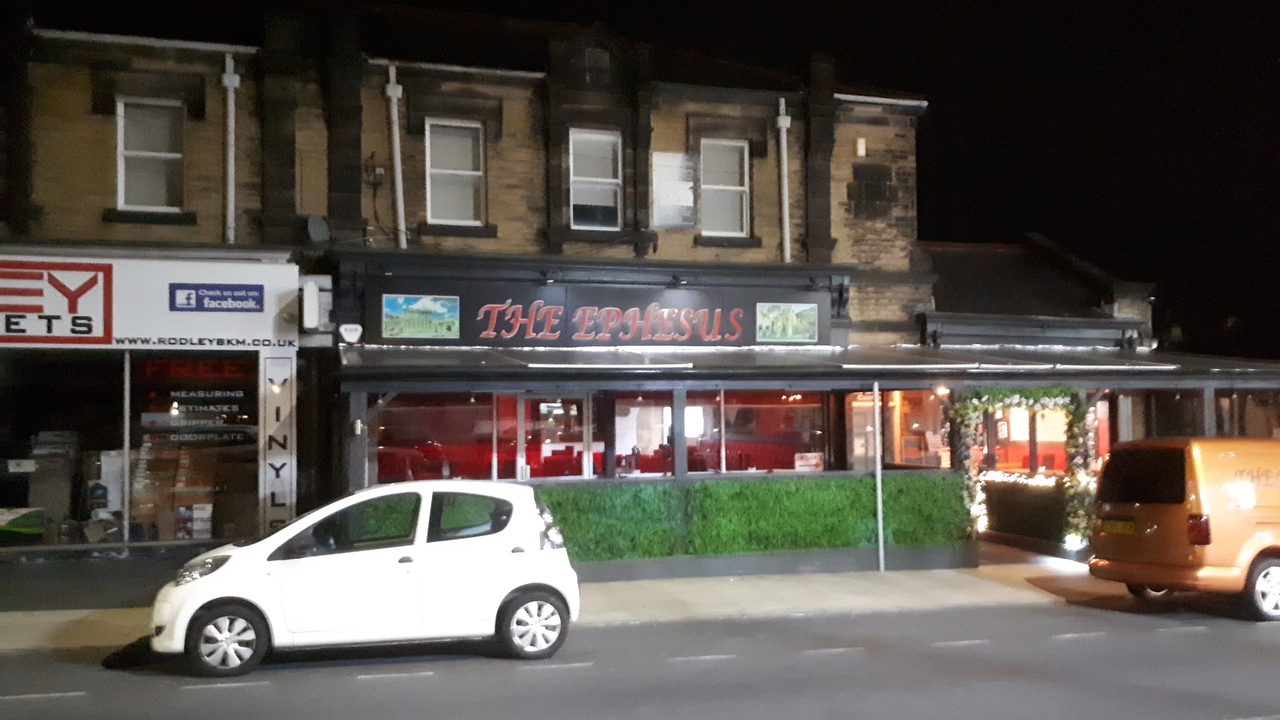 Therapy Beauty Room to Let in Rodley ,Leeds