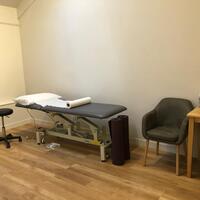 Therapy Physiotherapy Osteopathy Private rooms to rent in Belgravia, Victoria Station - Marketing included - Photo 8