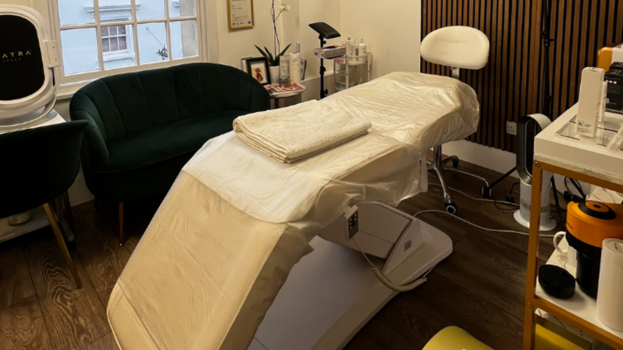 Luxury Beauty and wellness  Room in a Stunning Newly Refurbished Building on Marylebone/Baker Street