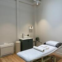 Therapy Physiotherapy Osteopathy Private rooms to rent in Old Street/ Shoreditch EC2A 4BQ - Marketing included - Photo 3