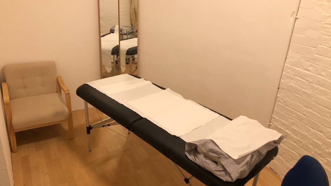 "🌿 Wonderful Therapy Room for Rent – Prime Location in W14! 🏡✨"