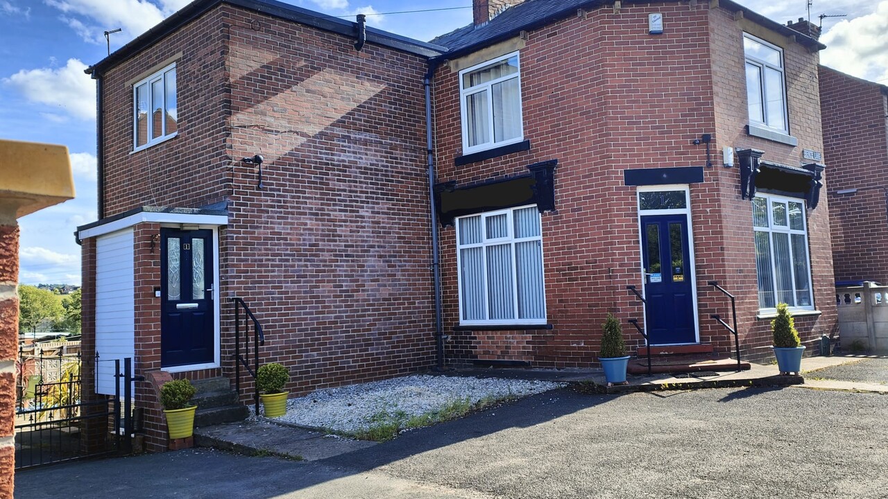 Join an established Trauma/ Therapy service and dedicated space. All the benefits of being self employed in your own private practice, but the potential to grow your business.