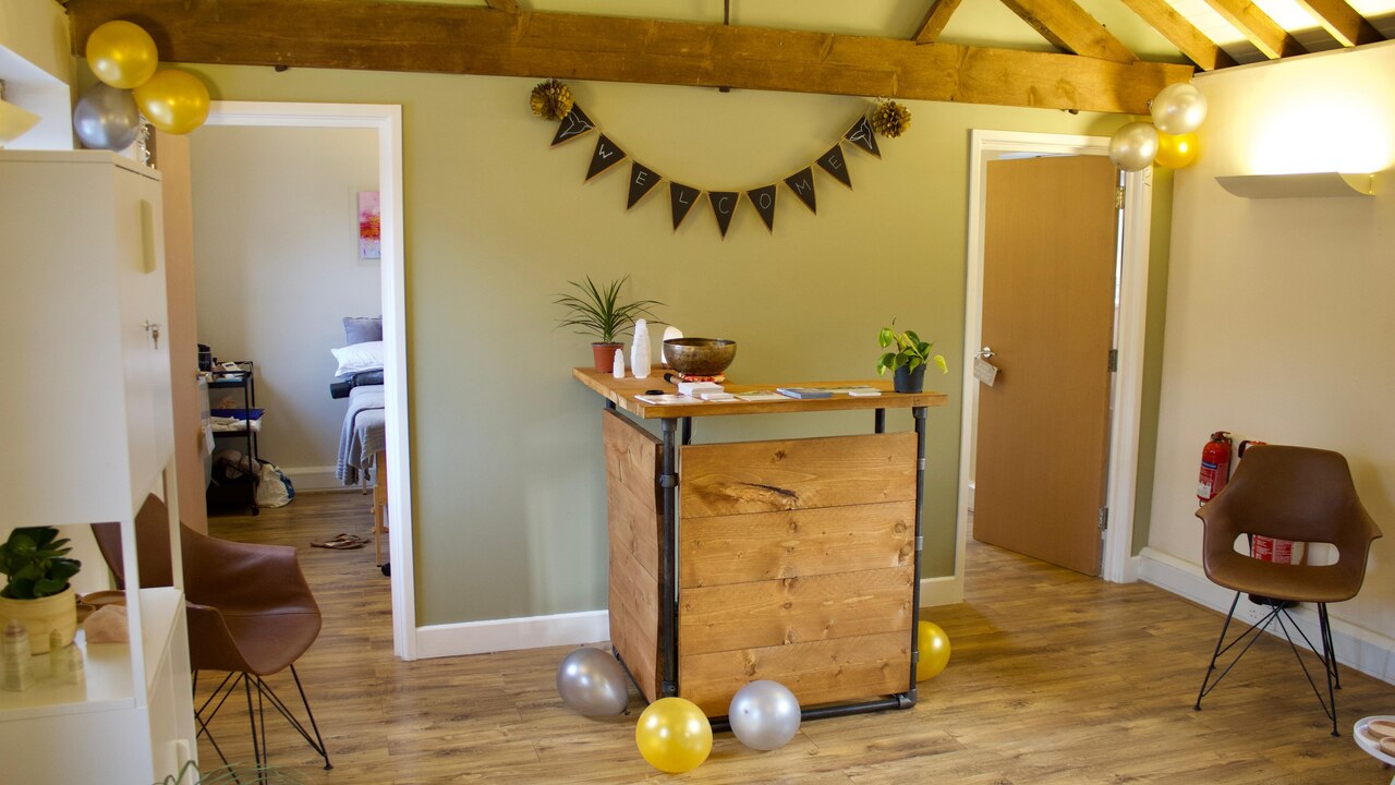 Wellness Centre-therapists wanted 