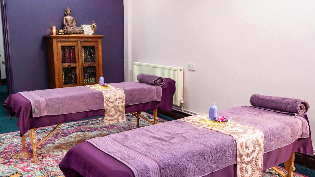 Treatment room for rent in tranquil location 