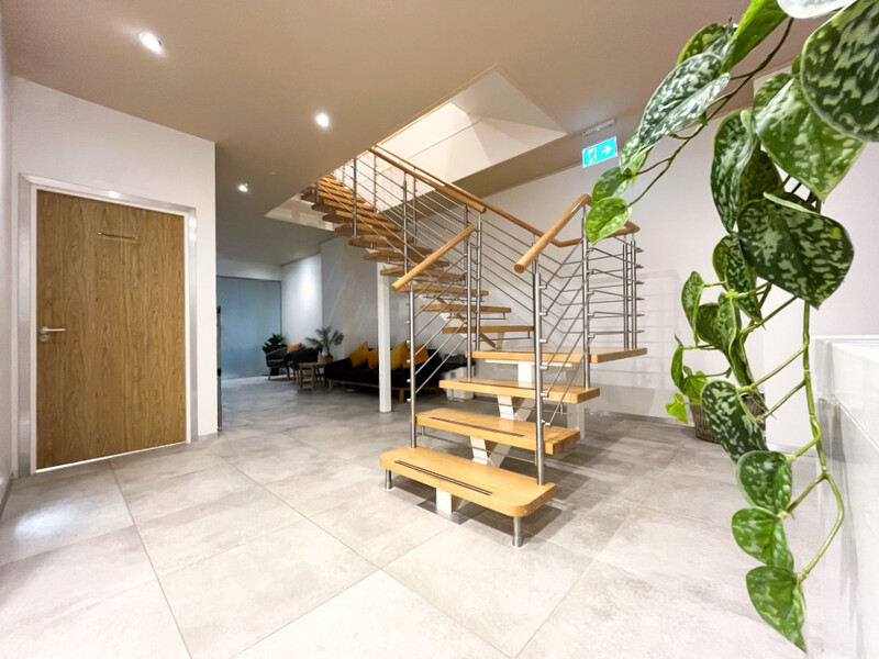 Therapy Physiotherapy Osteopathy Private rooms to rent in Baker Street 10 Portman Square, Marketing included - Photo 2