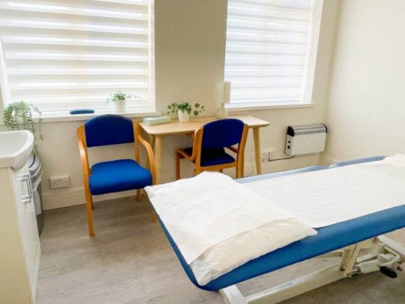 Therapy Physiotherapy Osteopathy Private rooms to rent in Clapham SW4 7SS - Marketing included - Photo 3